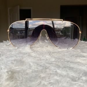 Pristine condition Quay El Dinero sunglasses black lens gold frame